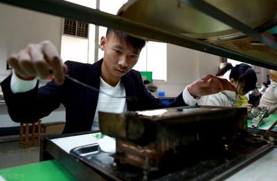 勞務派遣亂象侵襲校園 職校中介聯合操縱學生工，用工市場信任危機加劇